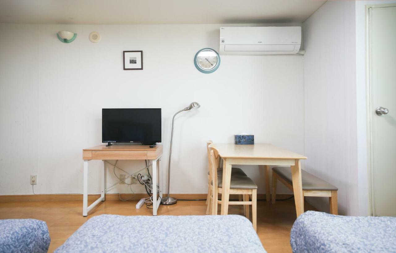Eve Hongdae Apartment *